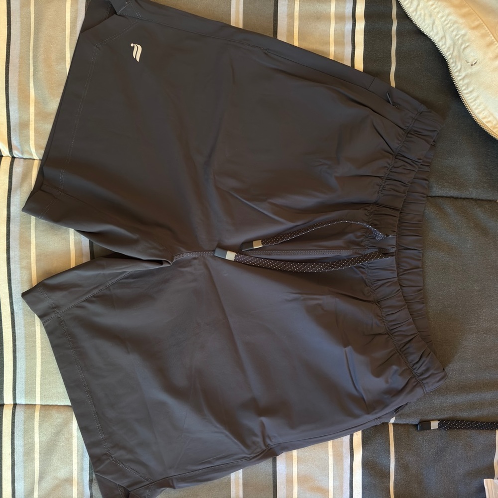 Fabletics mens shorts